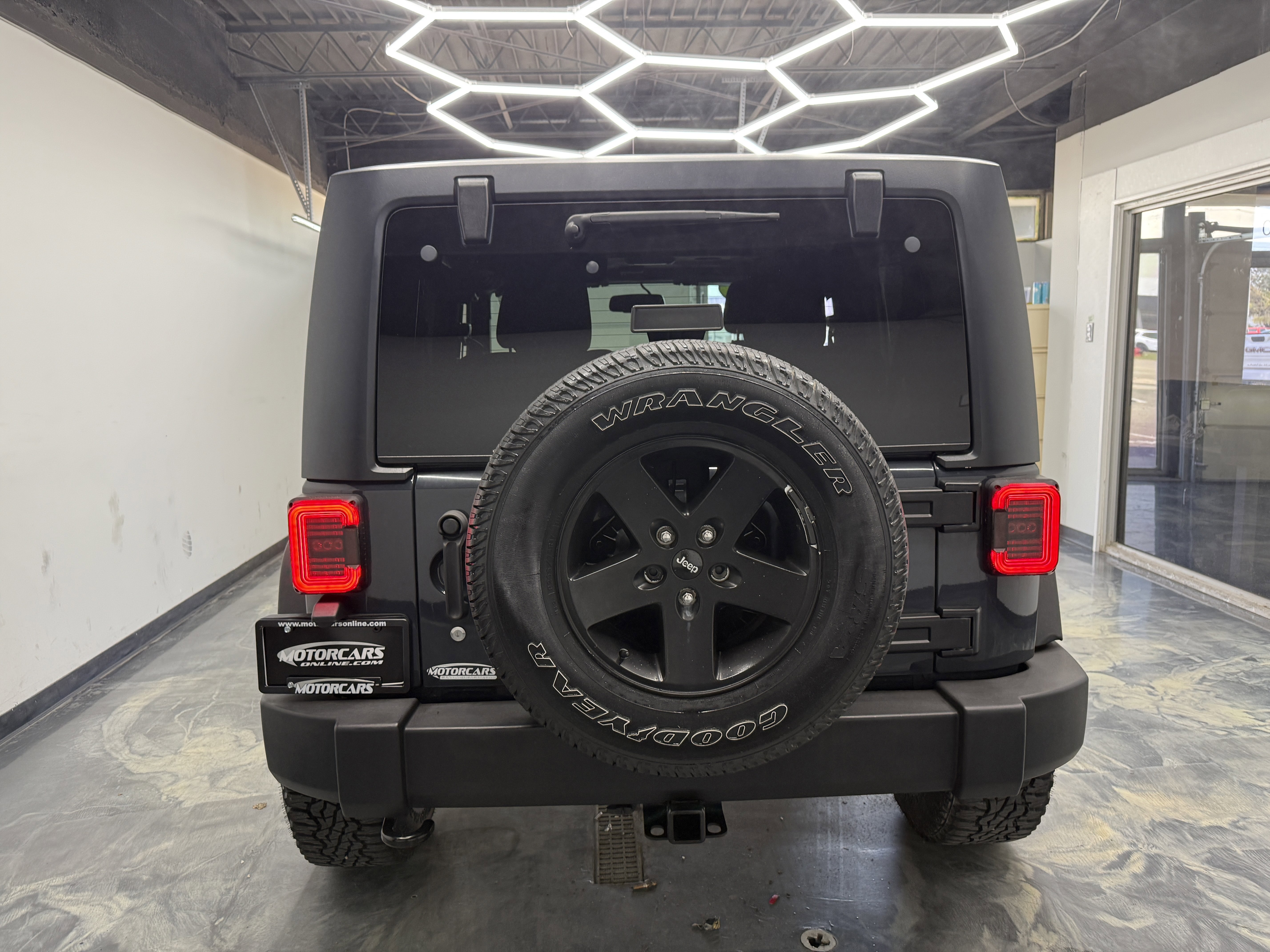 Used 2016 Jeep Wrangler Sport w/ Quick Order Package 24S AWD/4WD image 4