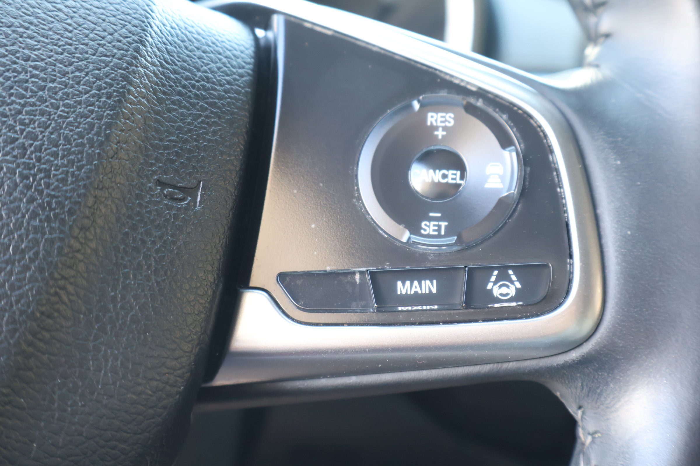 Used 2018 Honda CR-V Touring image 22
