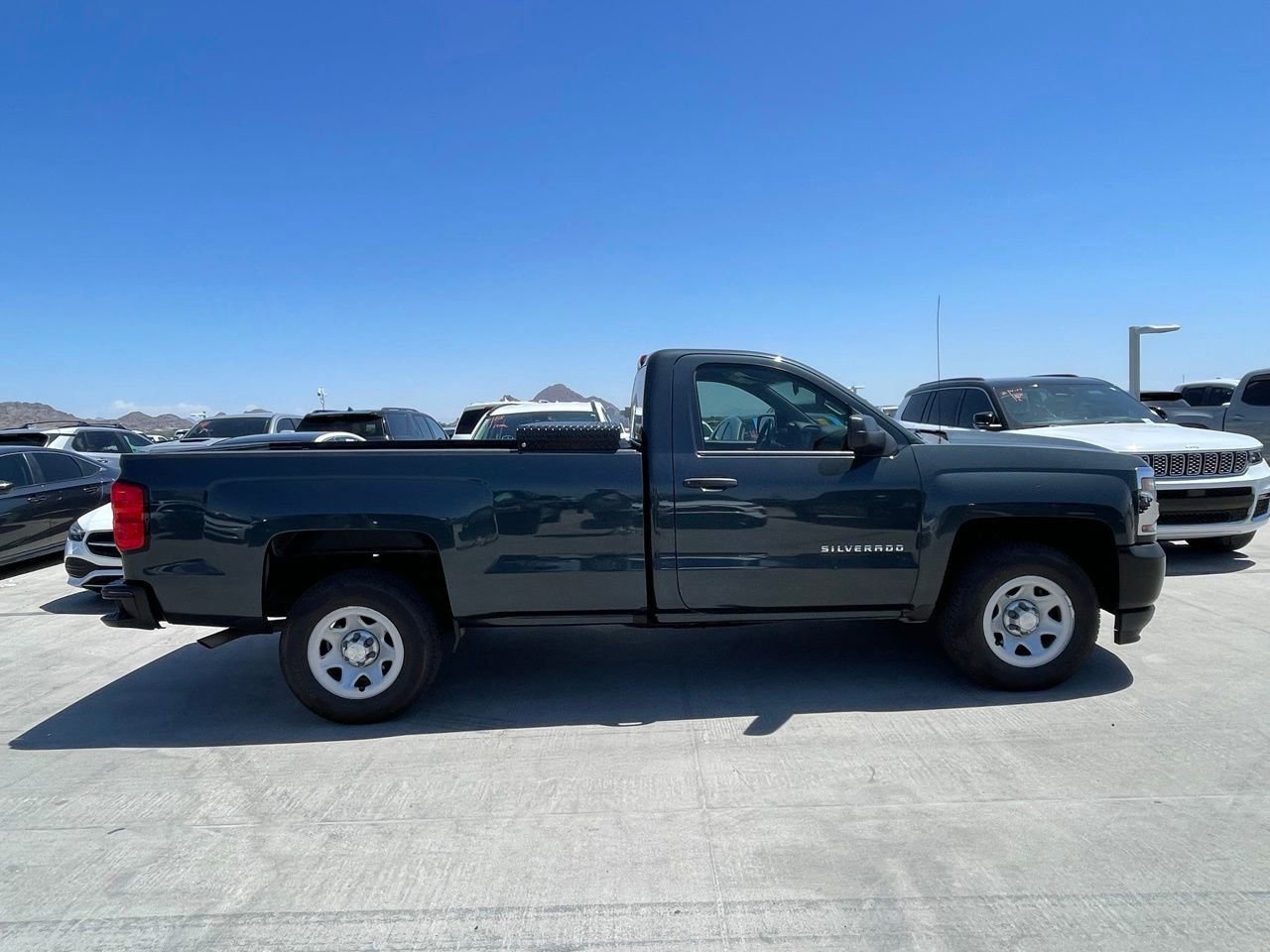 Used 2017 Chevrolet Silverado 1500 W/T image 3