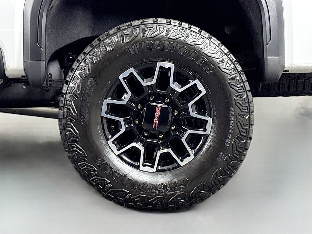 New 2026 GMC Sierra 2500 AT4X image 32