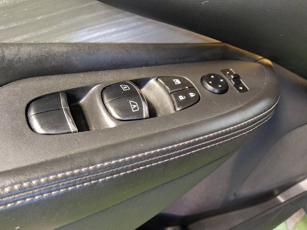 Used 2018 Nissan Murano SL w/ Midnight Edition Package FWD image 27