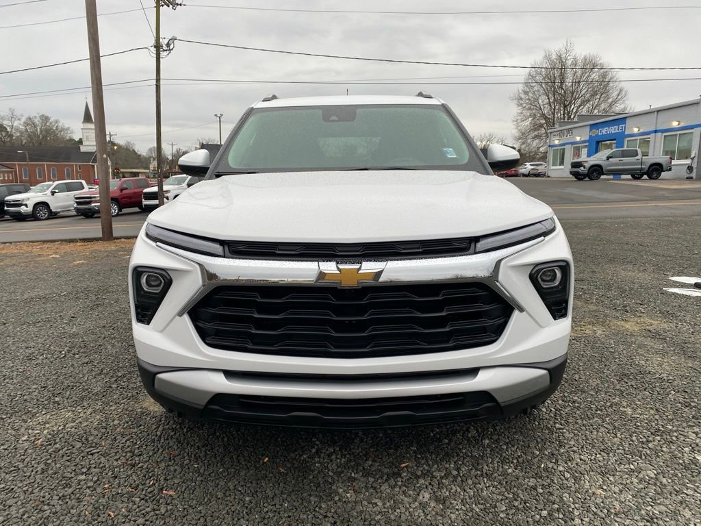 New 2026 Chevrolet TrailBlazer LT w/ LPO, Blackout Package FWD image 8