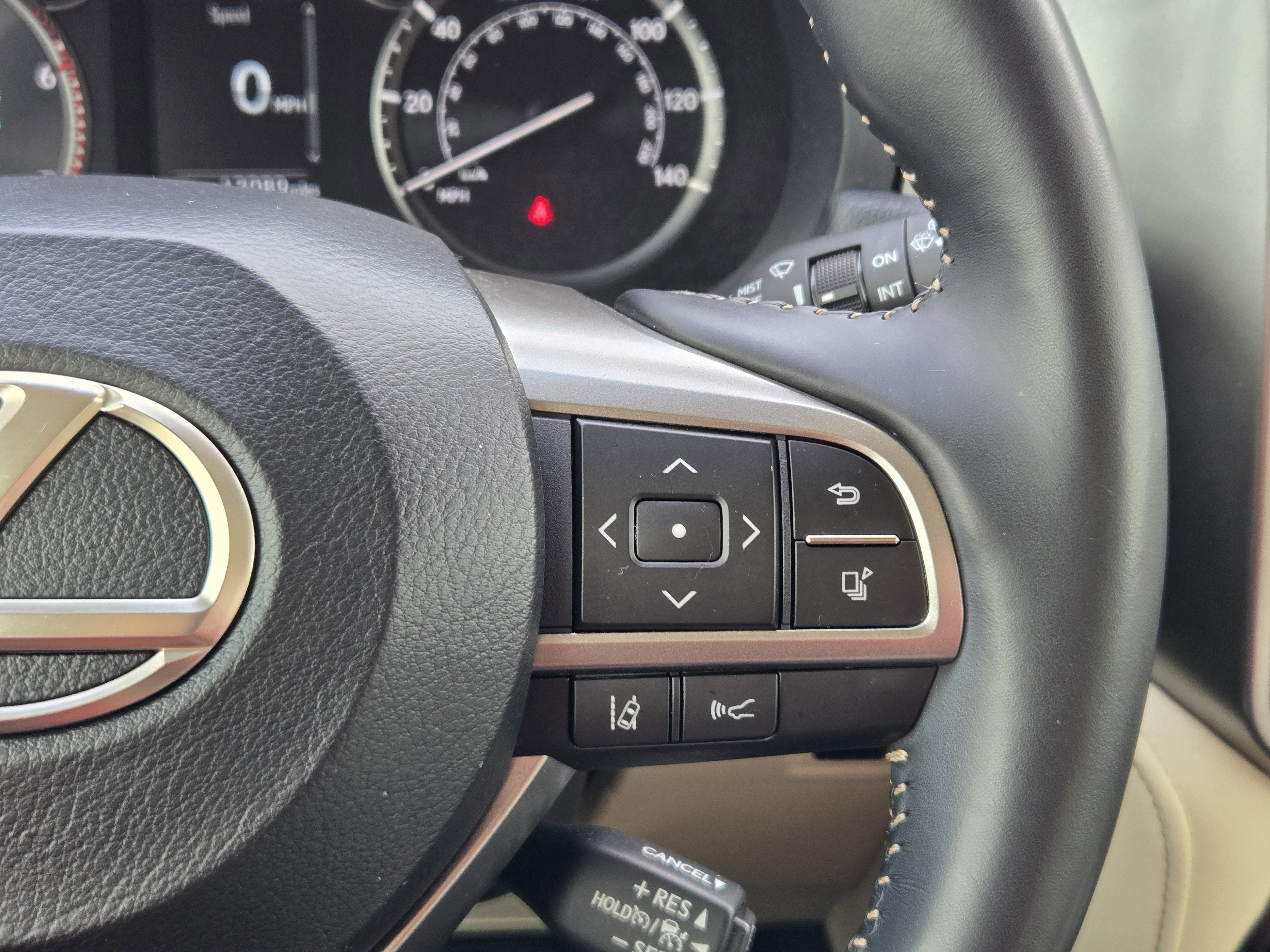 Used 2023 Lexus GX 460 Premium w/ Premium Package AWD/4WD image 38