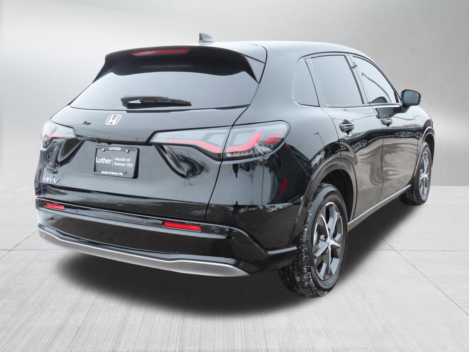 Used 2024 Honda HR-V EX-L image 7