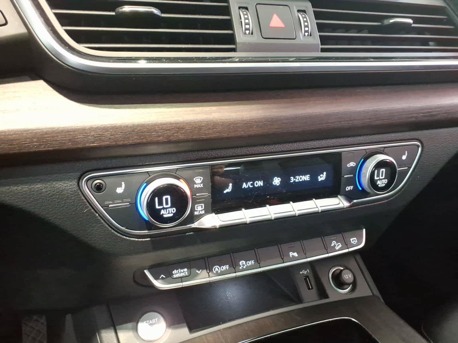 Used 2023 Audi Q5 2.0T Premium w/ Convenience Package AWD/4WD image 26