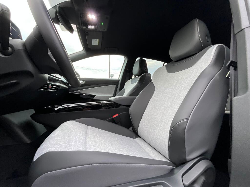 New 2026 Volkswagen ID.4 Pro image 11