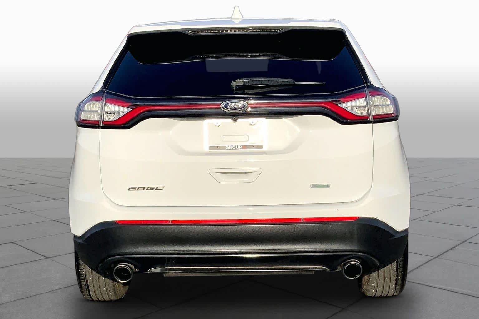 Used 2016 Ford Edge SE FWD image 5