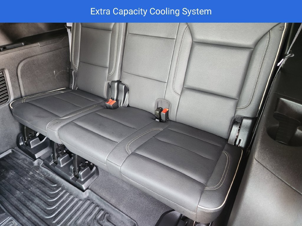 Used 2024 Chevrolet Suburban Premier w/ Premium Package RWD image 35