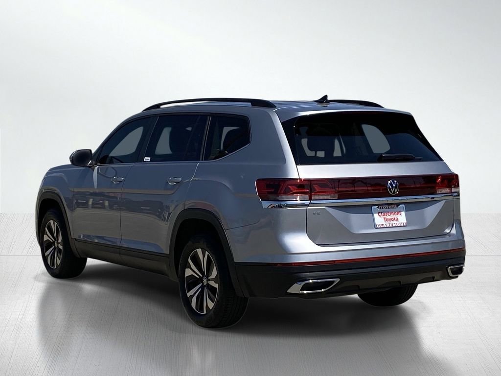 Used 2025 Volkswagen Atlas SE image 4