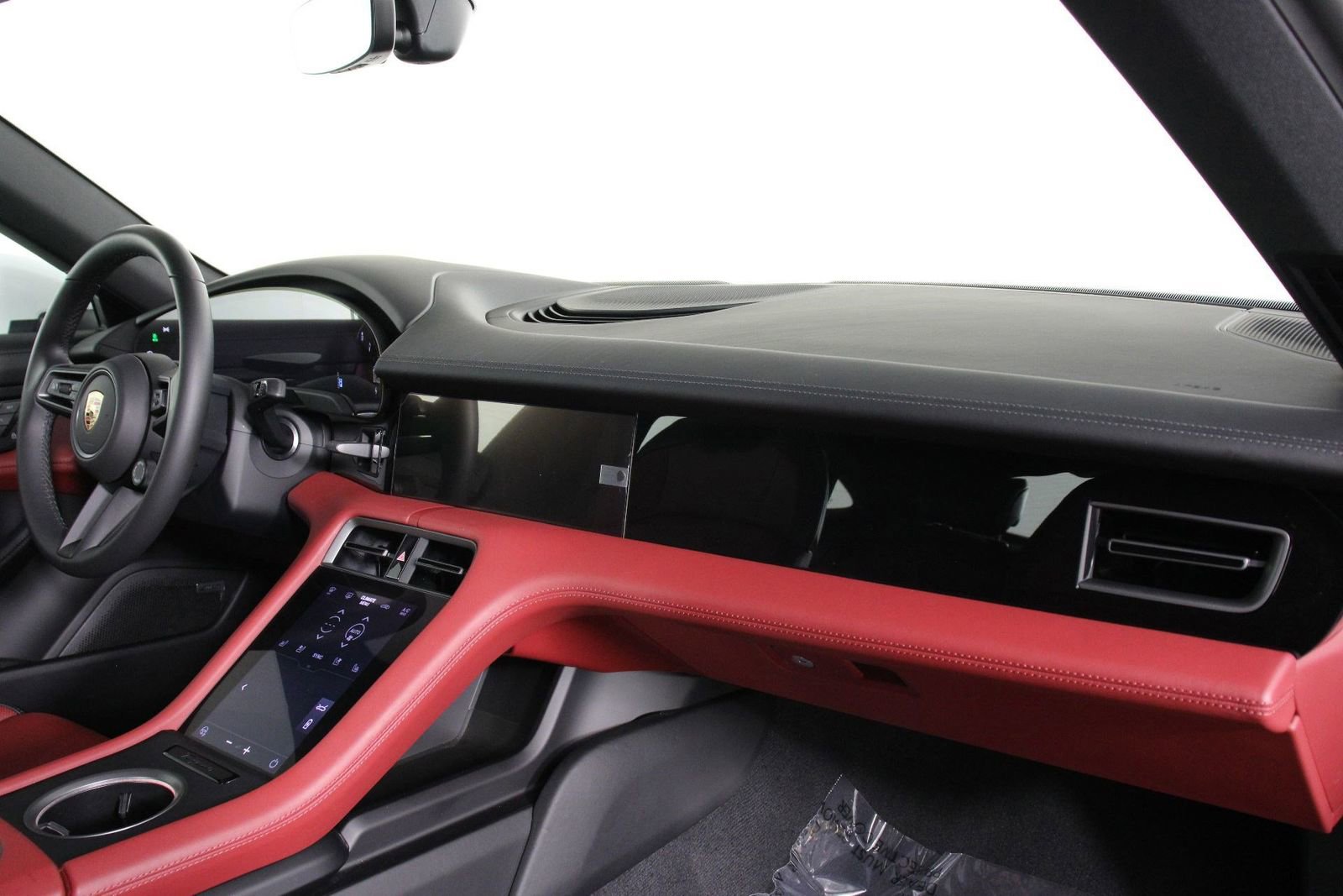 Certified 2025 Porsche Taycan 4S image 24