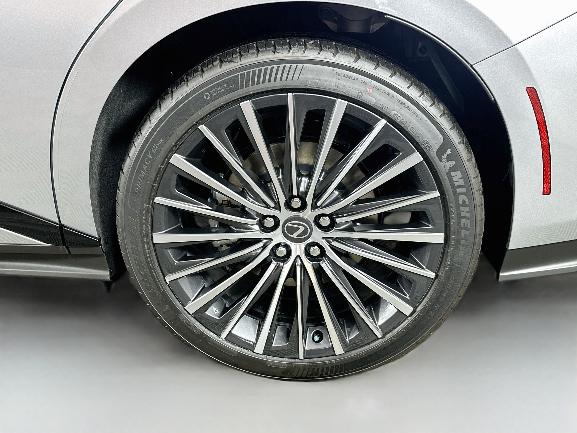 New 2026 Lexus ES 350e w/ Convenience Package FWD image 29
