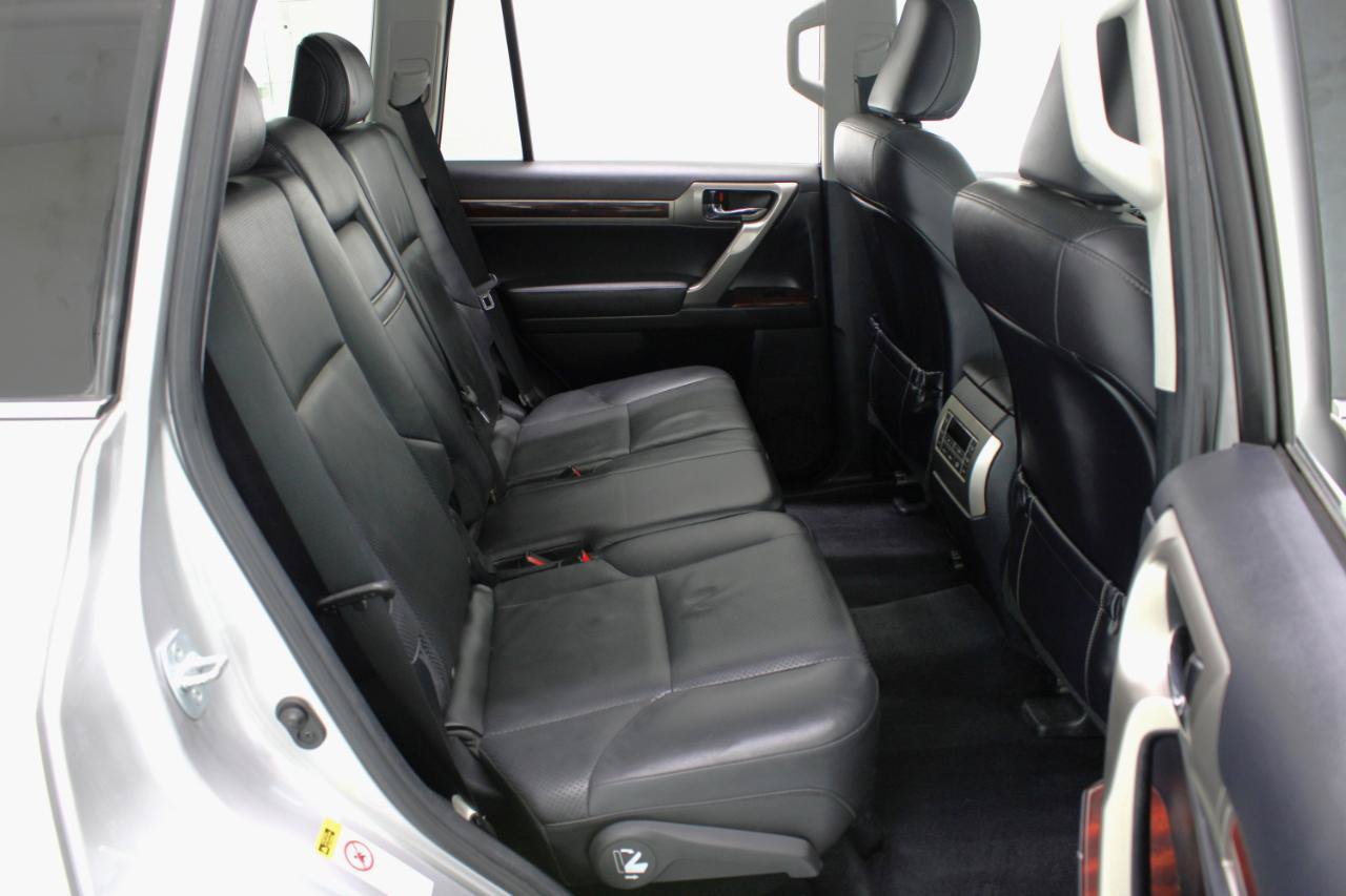 Used 2011 Lexus GX 460 w/ Comfort Plus Pkg AWD/4WD image 44