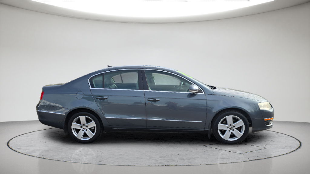 Used 2009 Volkswagen Passat Komfort FWD image 4