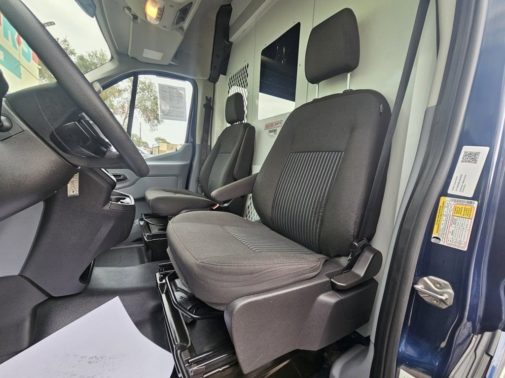 Used 2018 Ford Transit 250 148 High Roof image 18
