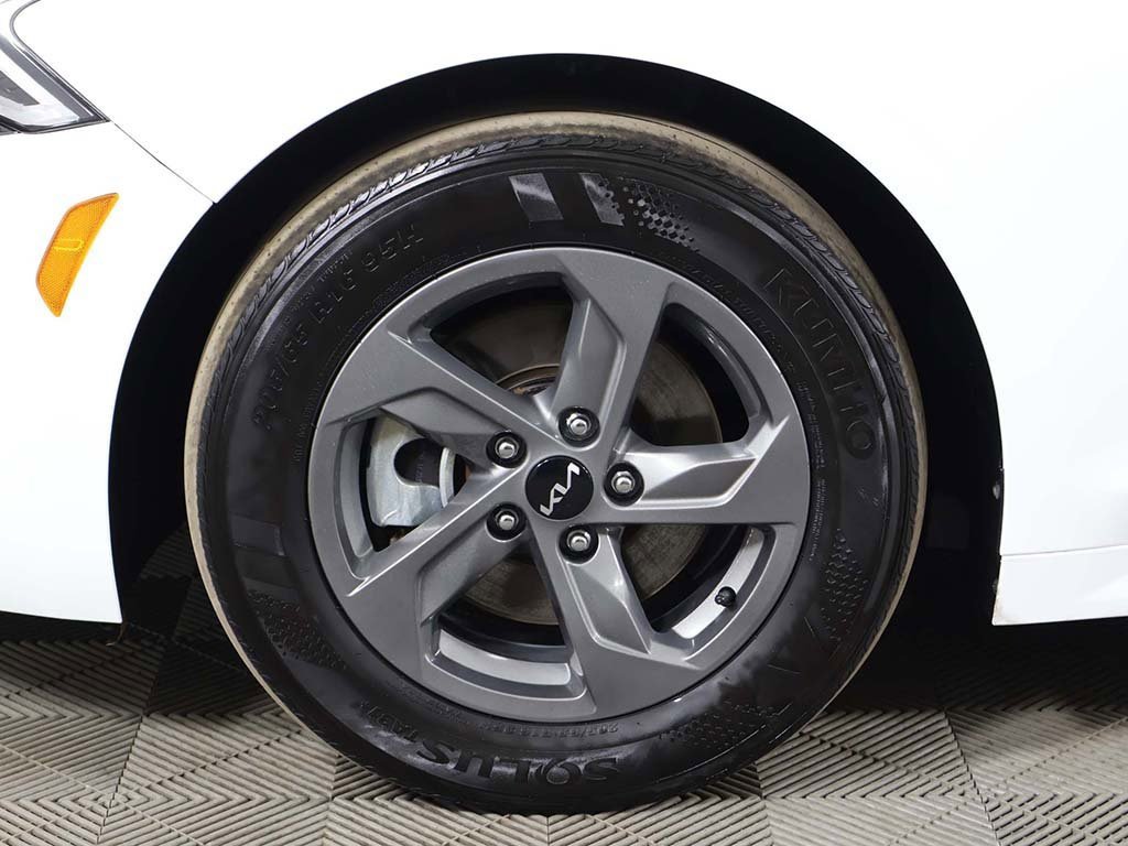 Used 2024 Kia K5 LXS image 20