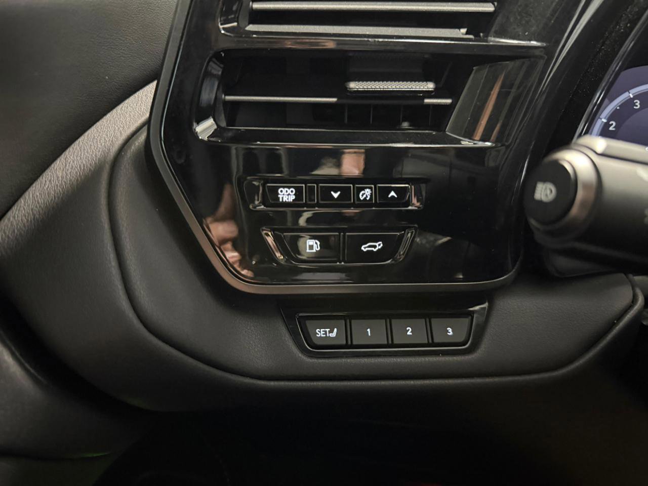 Used 2024 Lexus TX 350 AWD image 40