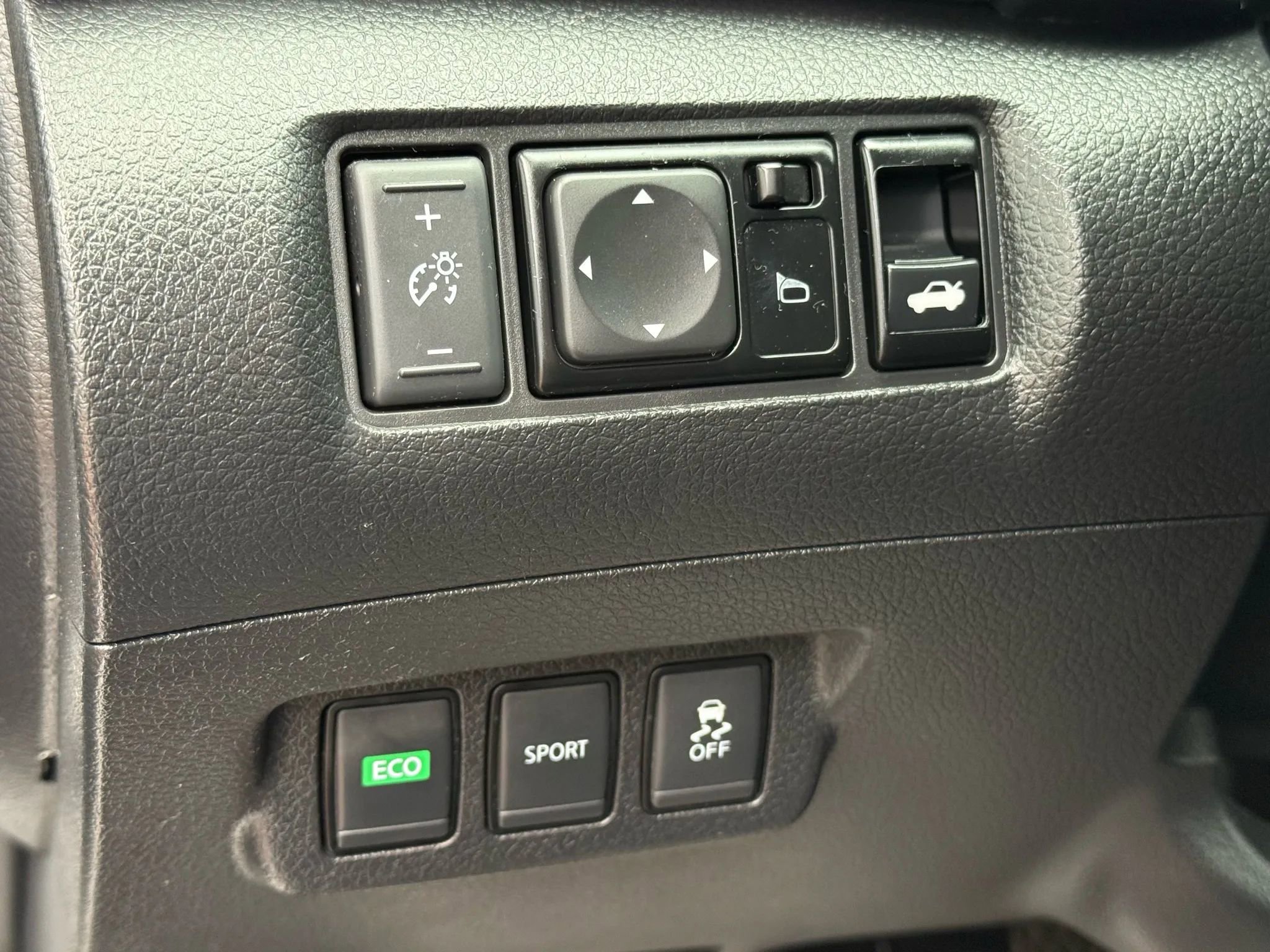 Used 2018 Nissan Sentra S image 21