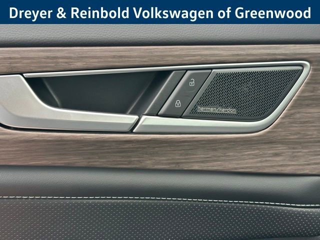 New 2026 Volkswagen Atlas SEL Premium R-Line image 24