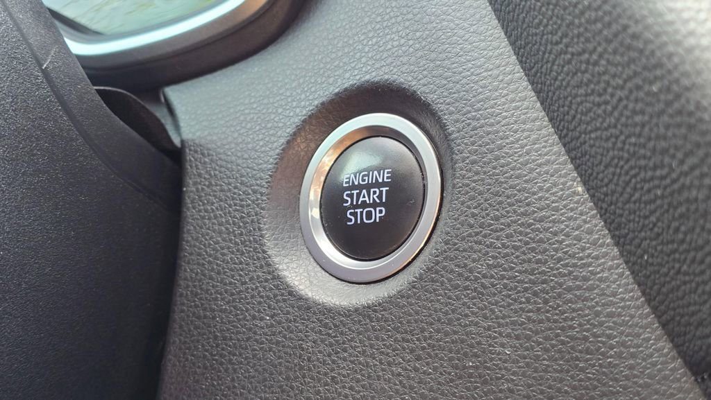 Used 2022 Toyota Corolla XSE w/ Carpet Mat Package (TMS) image 36