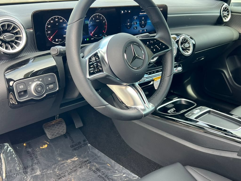 New 2025 Mercedes-Benz CLA 250 4MATIC image 16