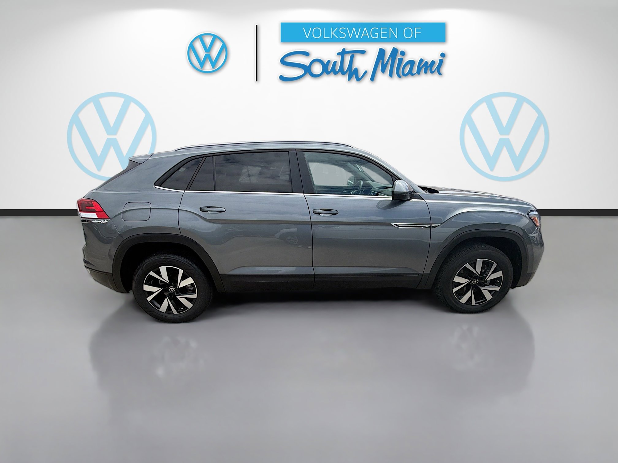 Used 2022 Volkswagen Atlas Cross Sport SE image 8
