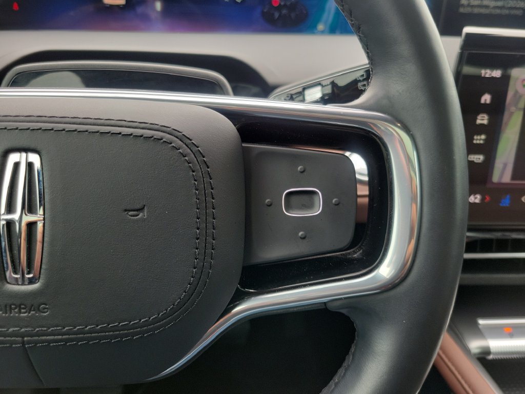 Certified 2026 Lincoln Nautilus Reserve AWD/4WD image 20