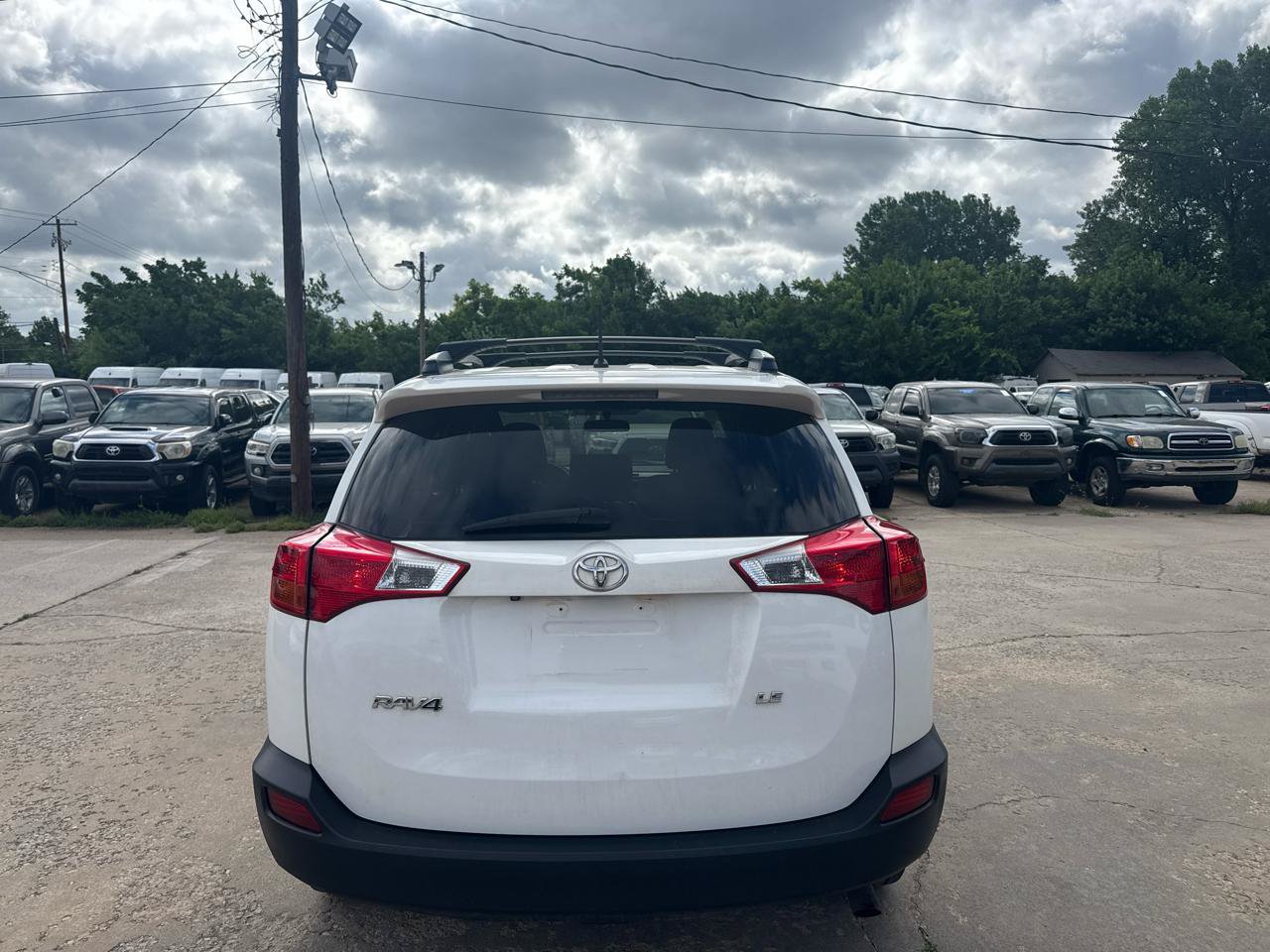 Used 2015 Toyota RAV4 LE FWD image 6