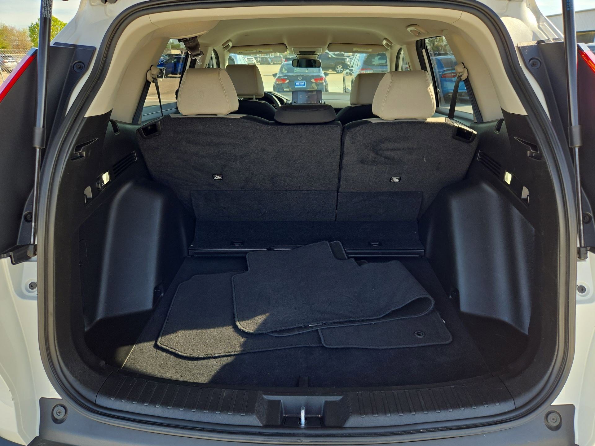 Used 2024 Honda CR-V LX image 28