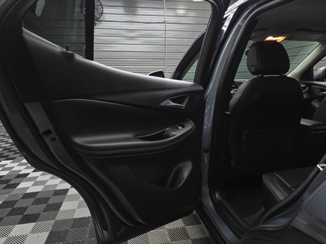 Used 2022 Buick Encore GX Essence FWD image 35