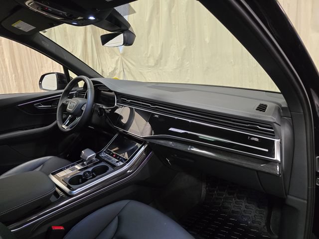 Used 2026 Audi Q7 3.0T Premium Plus w/ Premium Plus Package AWD/4WD image 40