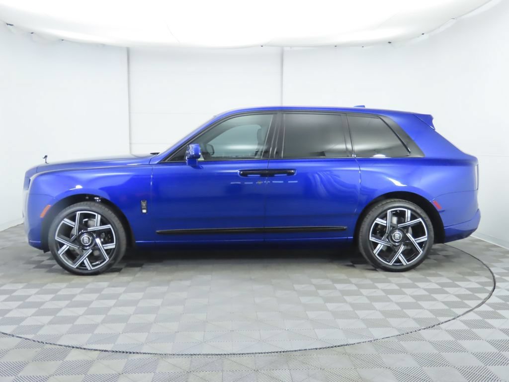 Used 2026 Rolls-Royce Cullinan Black Badge AWD/4WD image 8
