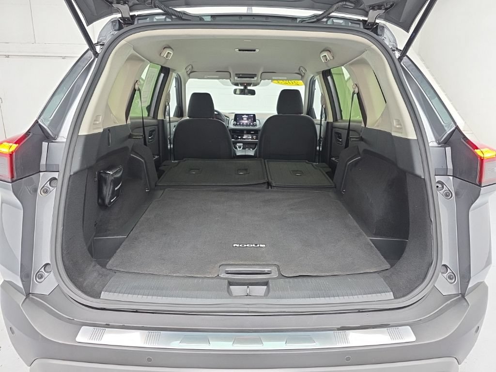 Used 2023 Nissan Rogue SV AWD/4WD image 46