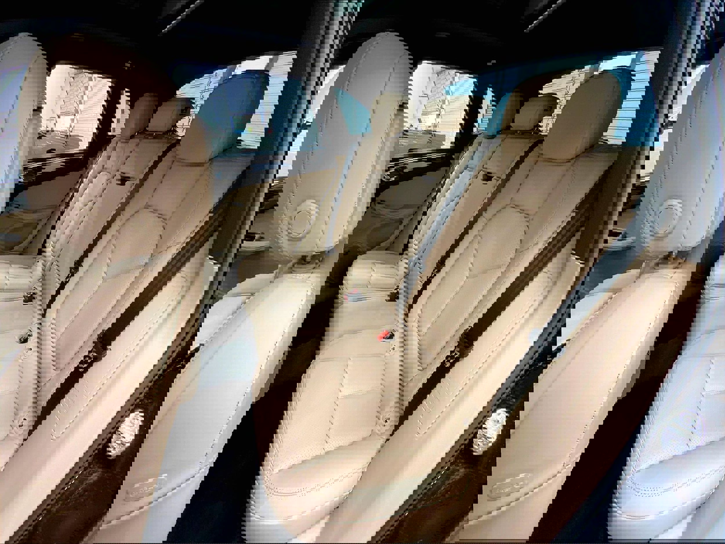 New 2026 Porsche Macan AWD/4WD image 19