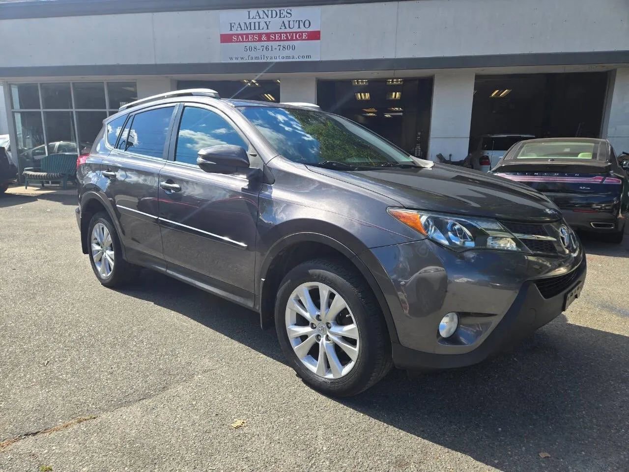 Used 2014 Toyota RAV4 Limited image 48