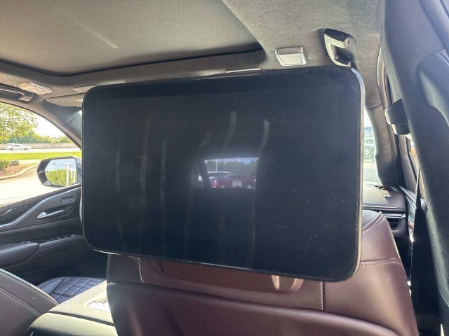 Certified 2024 Cadillac Escalade ESV Sport Platinum w/ LPO, ONYX Package AWD/4WD image 12