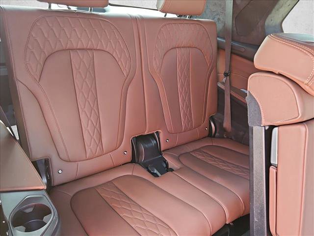 Used 2026 BMW X7 M60i AWD/4WD image 21