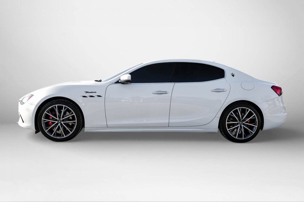 Used 2023 Maserati Ghibli Modena RWD image 9