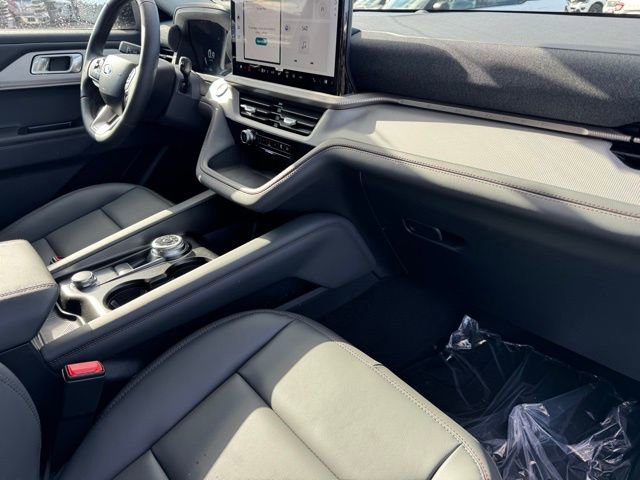 New 2026 Ford Explorer Active image 23