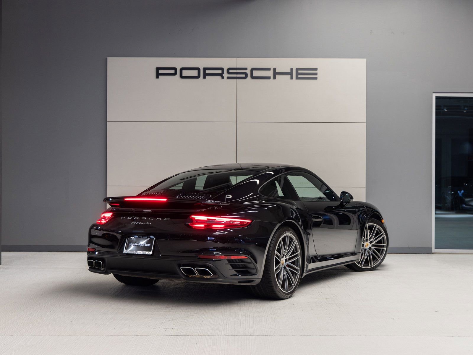 Certified 2019 Porsche 911 Turbo image 7
