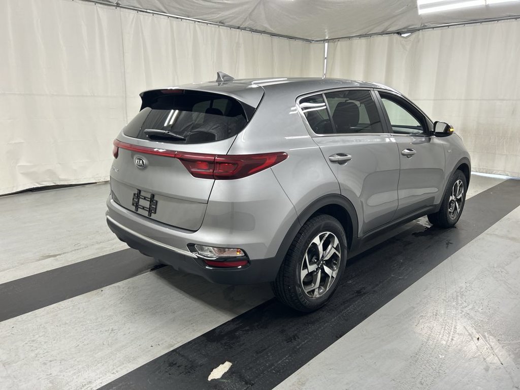 Used 2021 Kia Sportage LX w/ LX AWD Popular Package image 2
