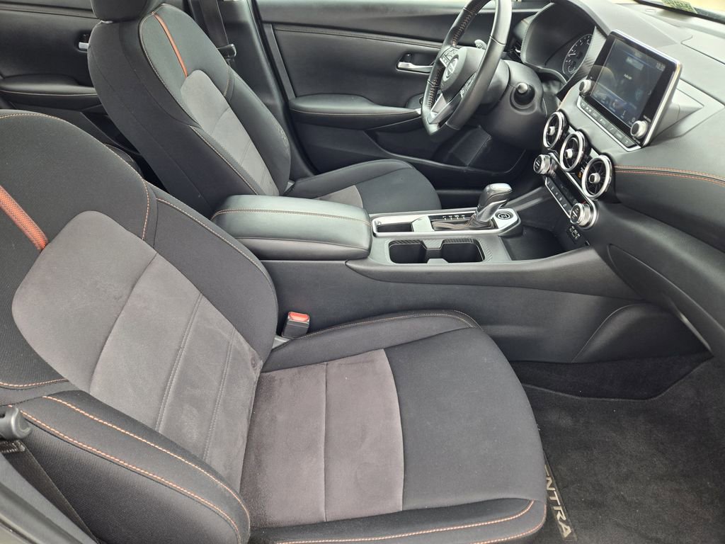 Used 2023 Nissan Sentra SR w/ Electronics Package image 17