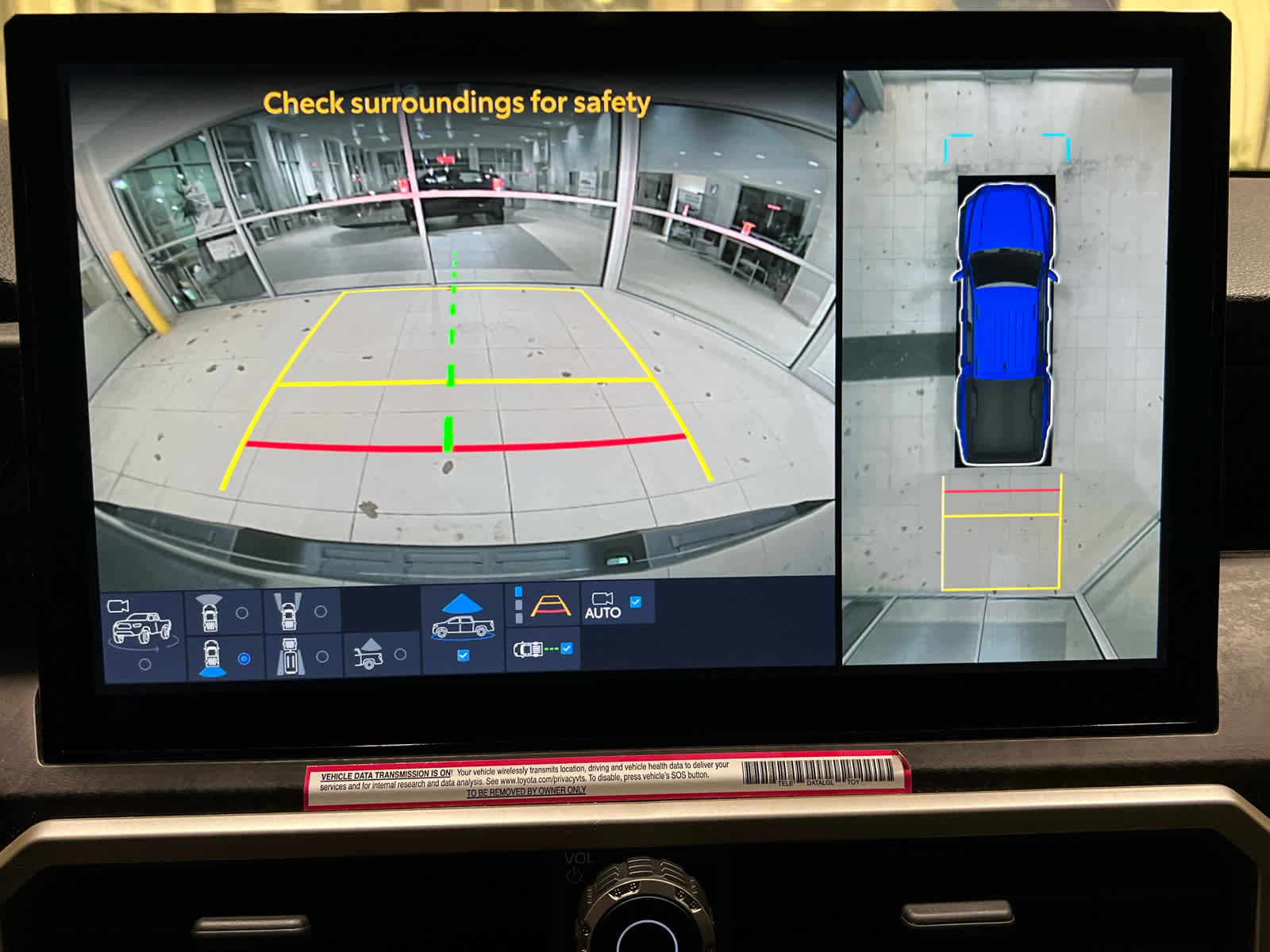 Used 2024 Toyota Tacoma Limited w/ Limited Package (LT) image 24