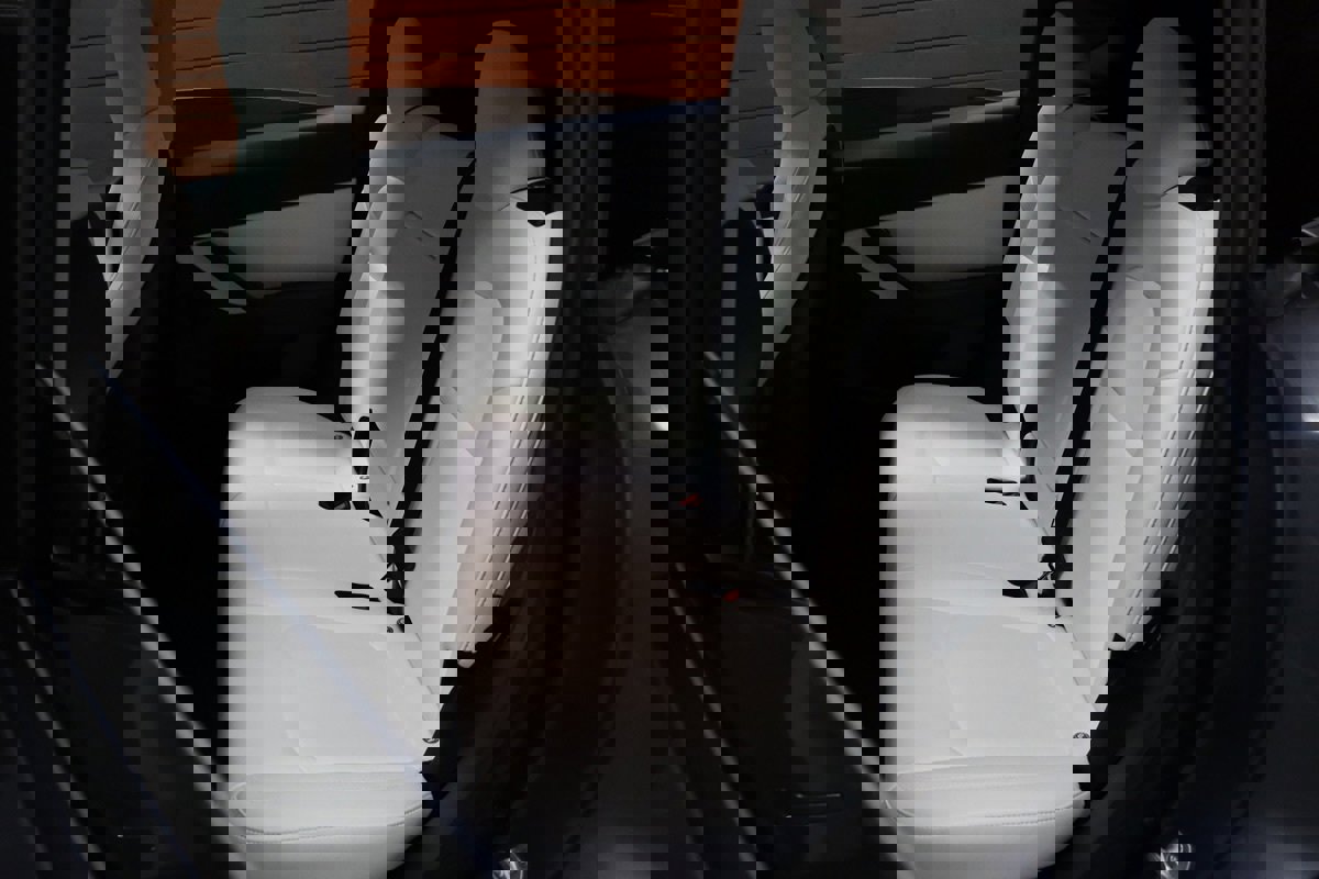 Used 2021 Tesla Model Y Long Range image 36