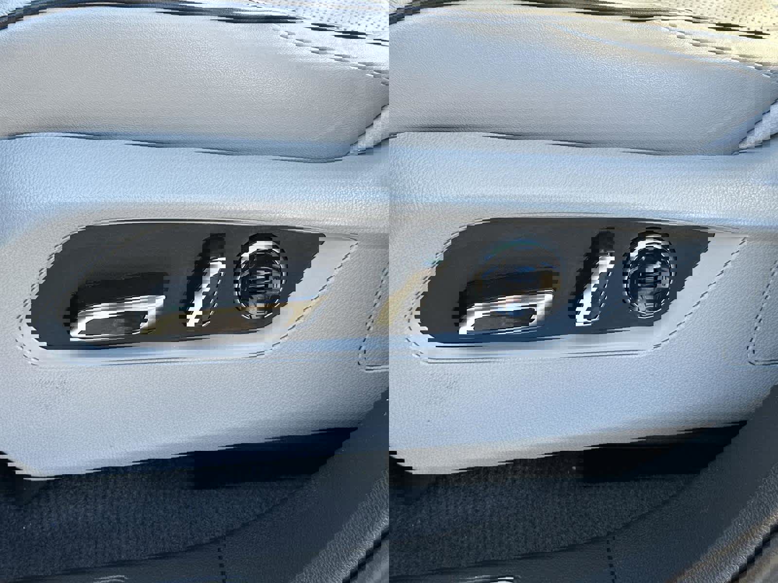 Used 2024 Acura RDX w/Advance Package image 23