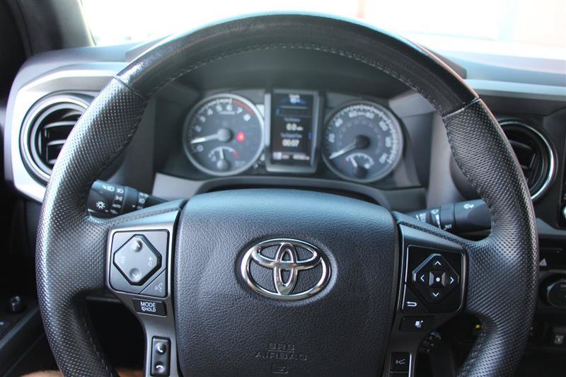 Used 2021 Toyota Tacoma TRD Pro AWD/4WD image 14