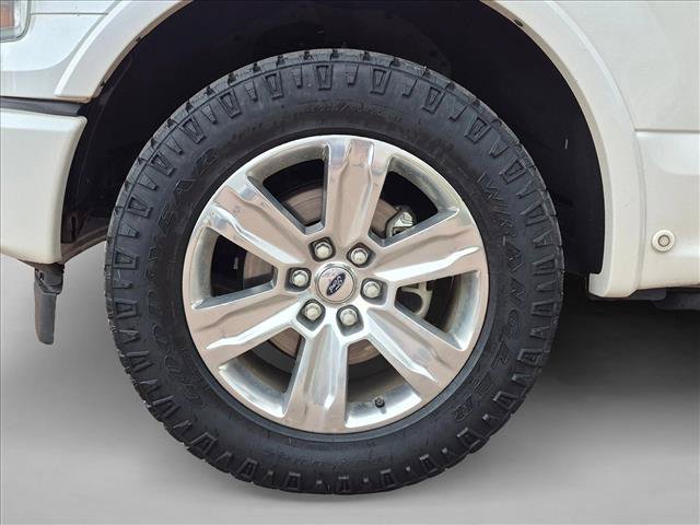 Used 2017 Ford F150 Platinum w/ Equipment Group 701A Luxury AWD/4WD image 20