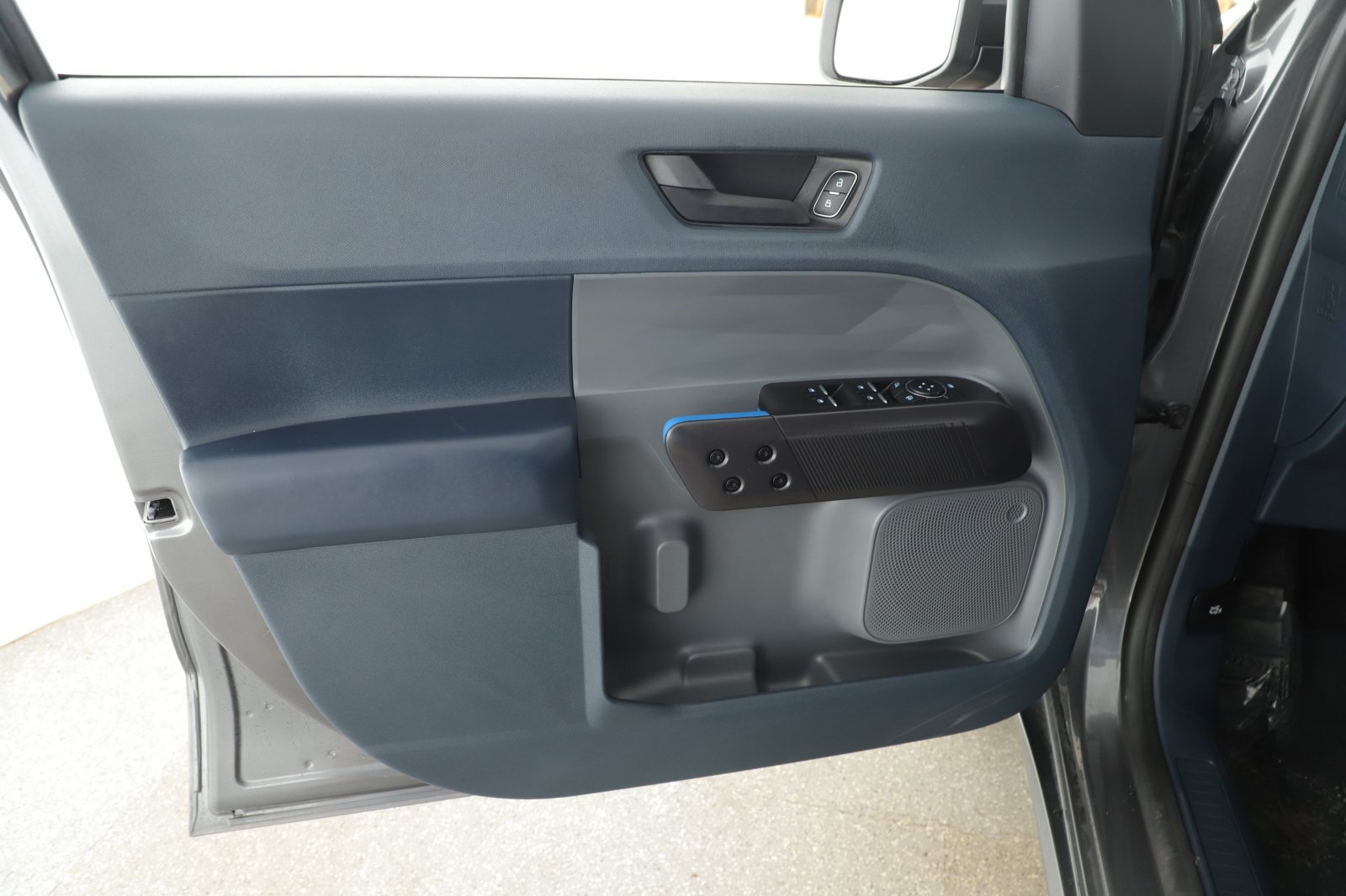 Certified 2025 Ford Maverick Lobo AWD/4WD image 8