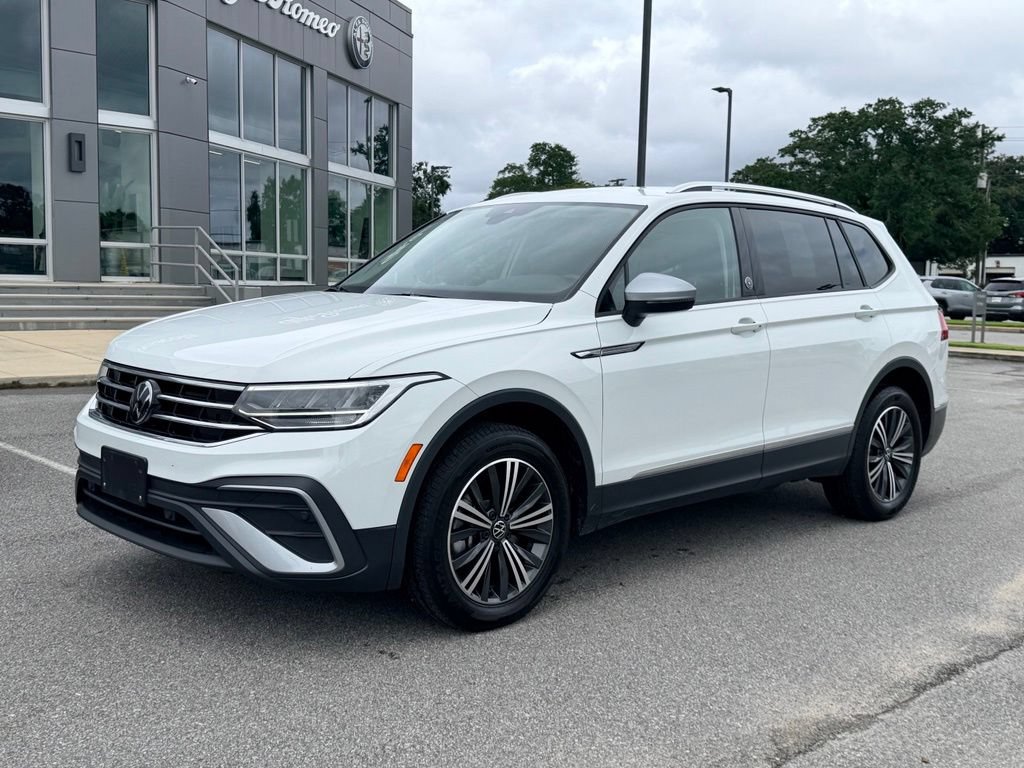 Used 2024 Volkswagen Tiguan SE