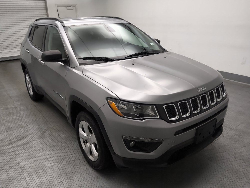Used 2019 Jeep Compass Latitude w/ Popular Equipment Group AWD/4WD image 13