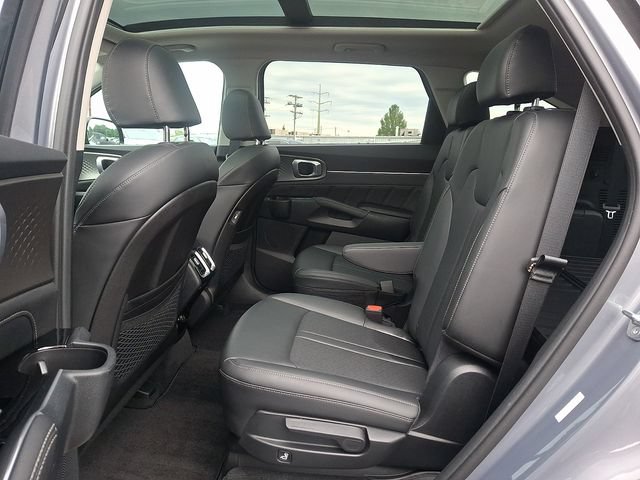 Used 2023 Kia Sorento SX AWD/4WD image 10